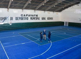 El Ministro Peña recorrió el camping de Cafayate