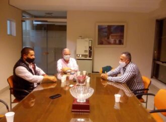 Chiban se reunió con autoridades municipales