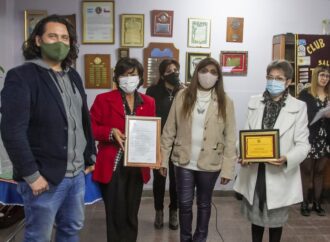 Hicieron entrega al club de leones norte de las distinciones que destacan su 50º aniversario