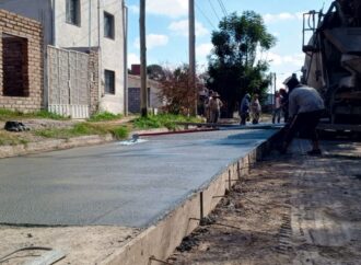 El municipio avanza con las obras de erradicación de calles de tierra en barrio 14 de Mayo