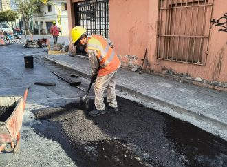 Ejecutaron arreglos rápidos de calzada en el pasaje Zorrilla