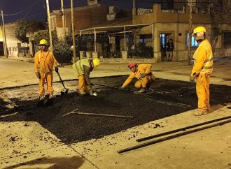 Realizaron repavimentación nocturna en Marcelino Cornejo y Yapeyú
