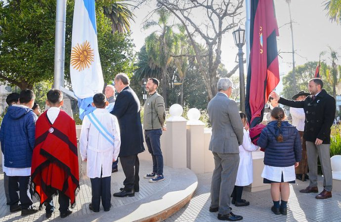 Madile participó del acto por el Día de la Bandera y el 205° Aniversario del fallecimiento del Gral. Manuel Belgrano