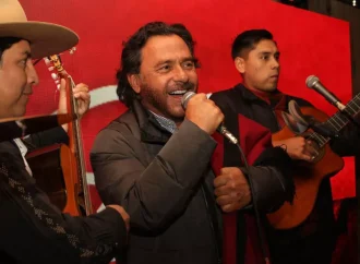 Con la presencia del gobernador Sáenz se premió la excelencia artesanal salteña en la Expo Rural de Palermo