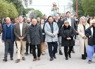El gobernador Sáenz acompañó al pueblo de Joaquín V. González en su fiesta patronal