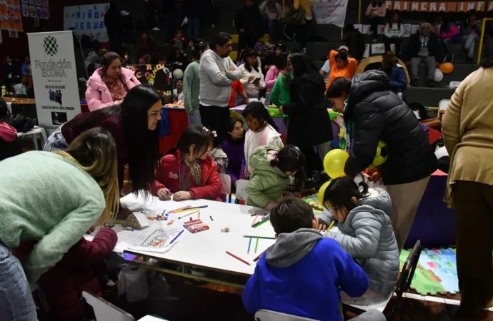 Más de mil chicos disfrutaron de la tercera edición de «El escenario es nuestro»