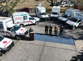 El gobernador Gustavo Sáenz encabezará hoy el acto de entrega de ambulancias de mediana complejidad destinadas a fortalecer la atención sanitaria en áreas operativas del interior provincial.
