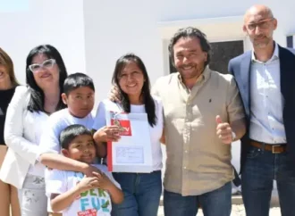 Con la entrega de 47 viviendas en Cafayate, la gestión Sáenz convirtió a más de 4250 familias en propietarias