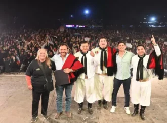 Con música y tradición, Sáenz junto al pueblo de Orán celebró los 231 años de la ciudad