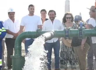Sáenz habilitó un nuevo pozo de agua potable que beneficiará a más de 10 mil vecinos de San Carlos