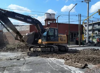 Obras pluviales: comenzó la excavación en San Martín y Olavarría