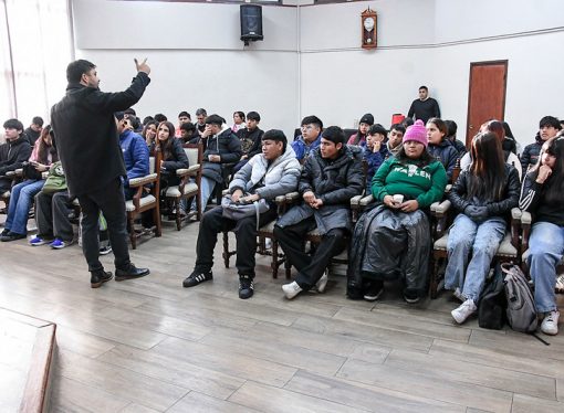 Estudiantes de dos colegios de la ciudad participaron de un nuevo encuentro del programa Concejales por un Día