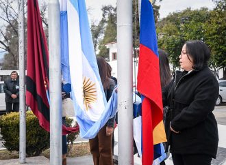 El lunes 27 se izará la bandera de la República Bolivariana de Venezuela en los mástiles del CD
