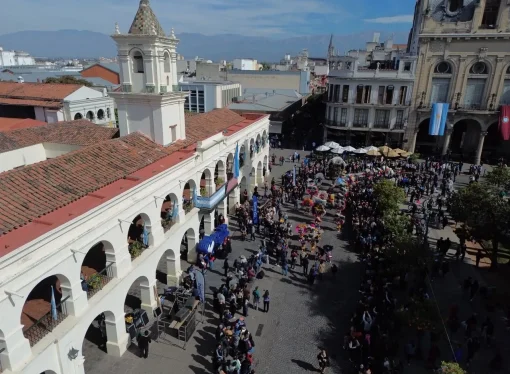 La ciudad de Salta recibe a miles de turistas en el inicio de las vacaciones de invierno