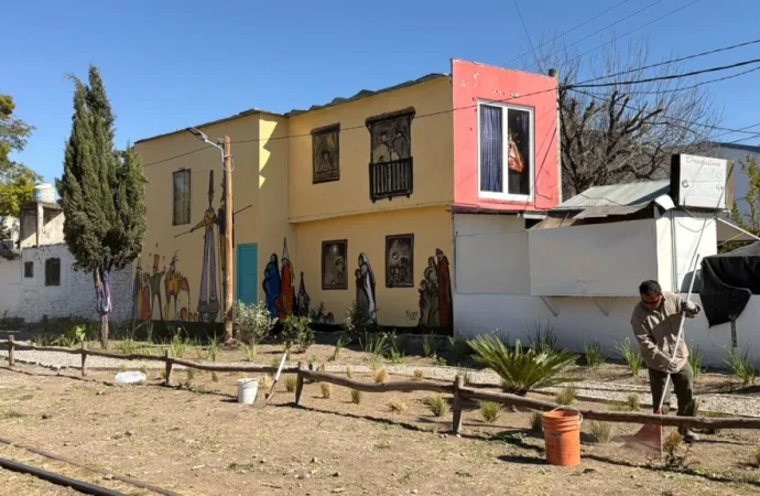 La Municipalidad recuperó un nuevo espacio del ferrocarril en Sarmiento y las vías