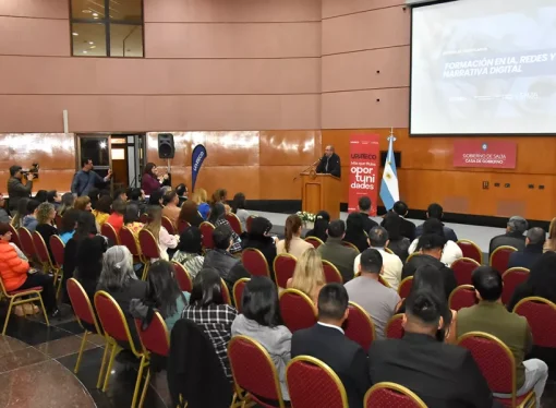 En la entrega de certificados a periodistas, el Gobierno destacó la capacitación continua y la mirada federal de la gestión