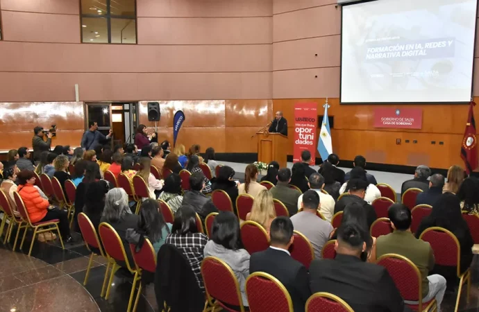 En la entrega de certificados a periodistas, el Gobierno destacó la capacitación continua y la mirada federal de la gestión